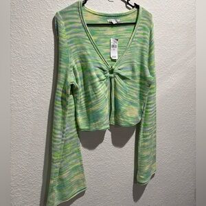 NWT AMERICAN EAGLE RETRO BELL SLEEVE KNIT‎ CROP TOP SIZE LARGE